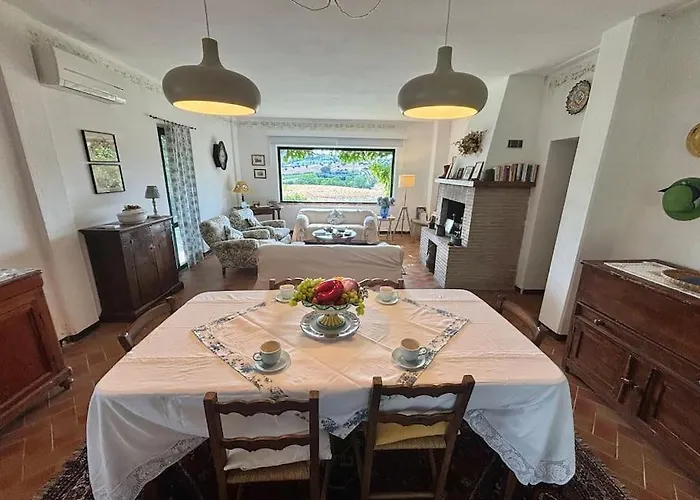 Вилла Lovely In Recanati